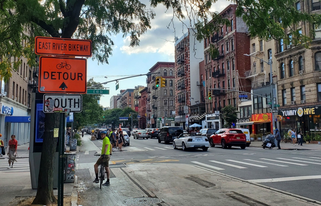 Bike lane on Manhattan Street